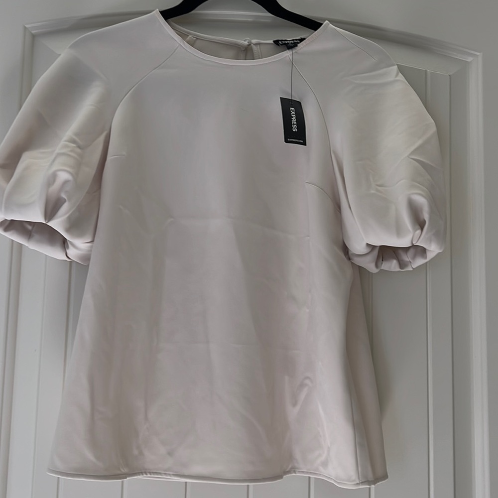 Express off white colored bubble sleeve top